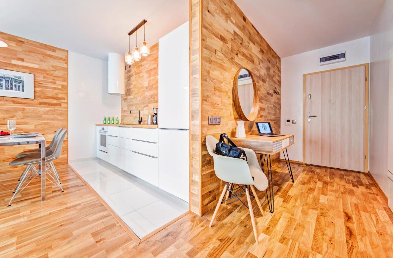 Apartamenty Homely Place Centrum - Stary Rynek - Parking Poznan Bagian luar foto